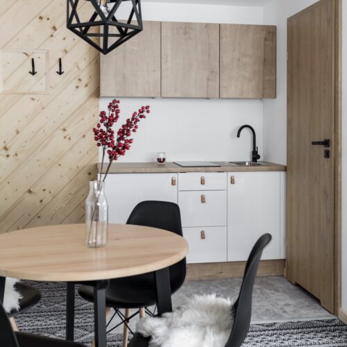 Apartament z aneksem kuchennym 6 Duży